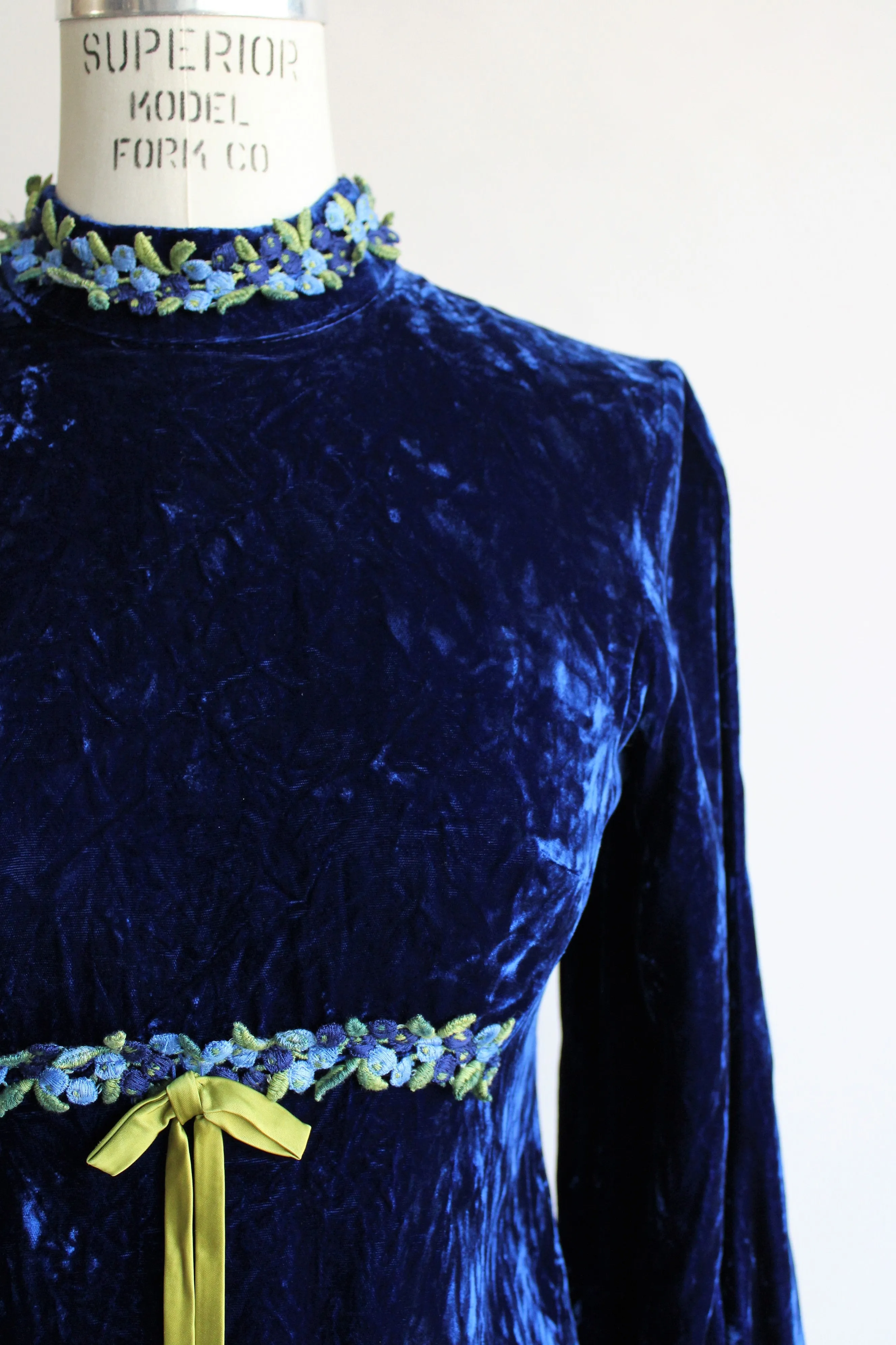 Vintage 1960s Blue Velvet Top